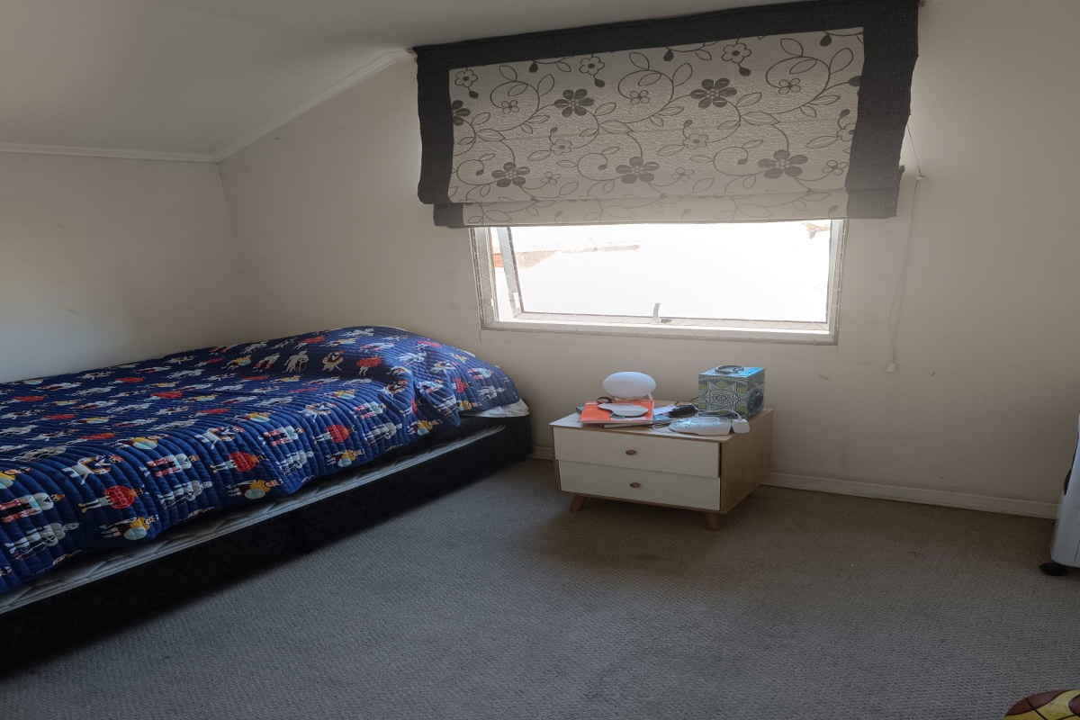 Dormitorio niño , segundo piso alfombrado
