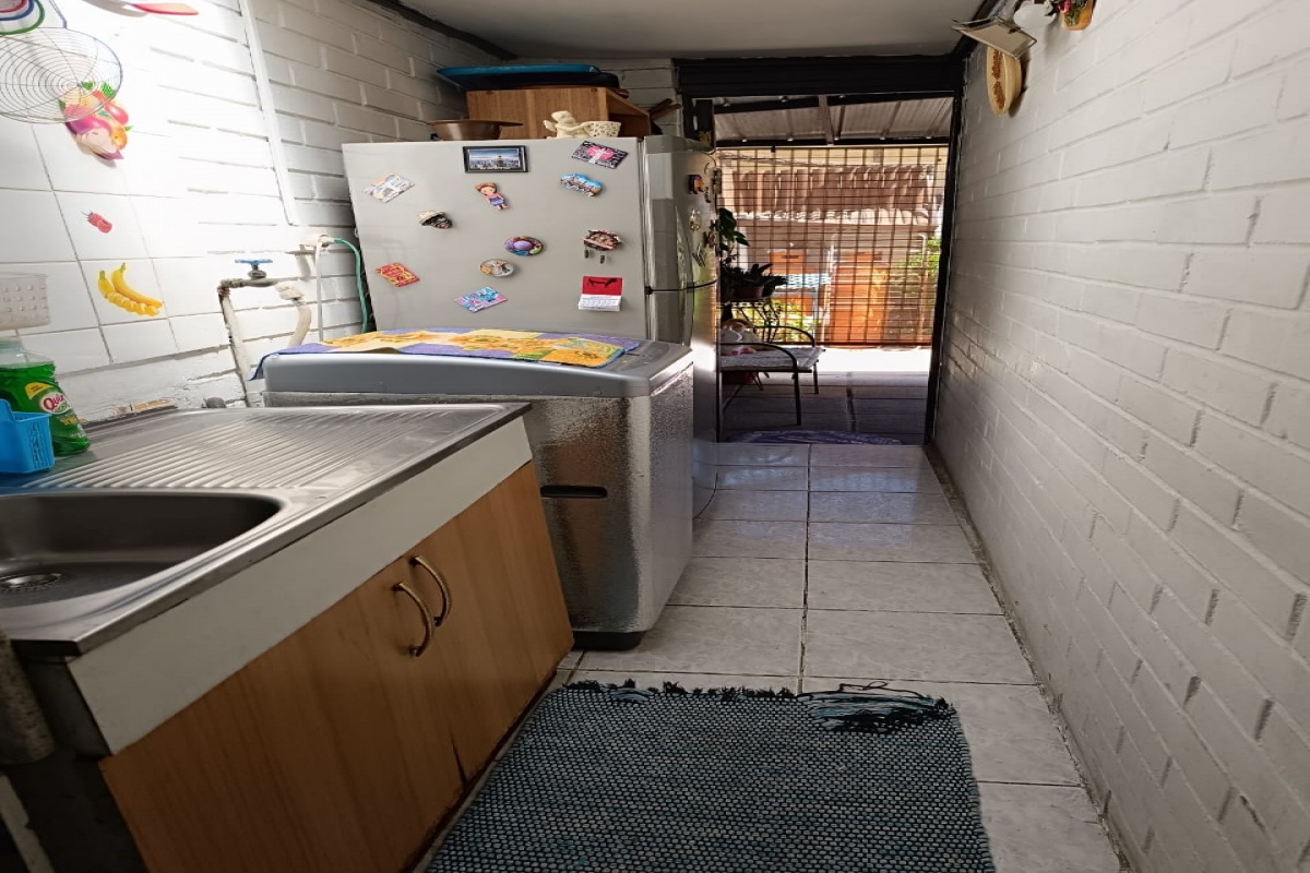 Maipú, Región Metropolitana, 3 Habitaciones Habitaciones, ,1 BañoBathrooms,Casa,Para Venta,1049